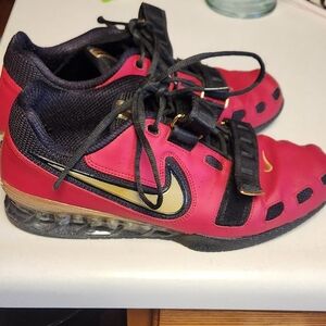 NIKE Romaleos 2 Varsity Red Metallic Gold 476927-600 Men’s Size 12 GUC